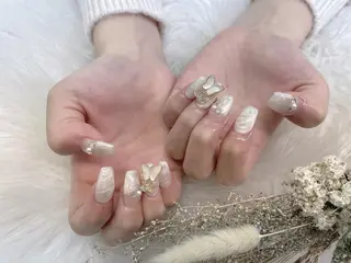 ネイル 🦋ネイルサロン ブラン🌈ゆりのネイルデザイン