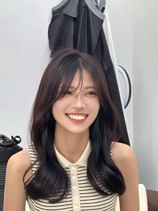 ロング カラー 韓国風レイヤーカラー ライムのヘアスタイル