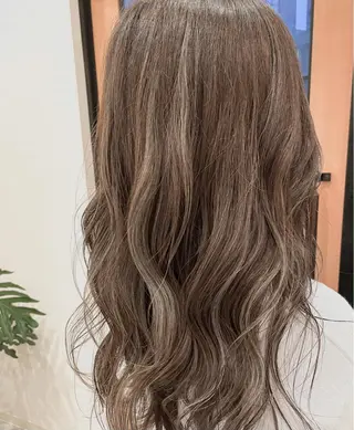 ロング カラー ハイライト／艶カラー 大河シンジのヘアスタイル