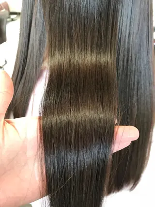 ロング 野澤 朱里のヘアスタイル