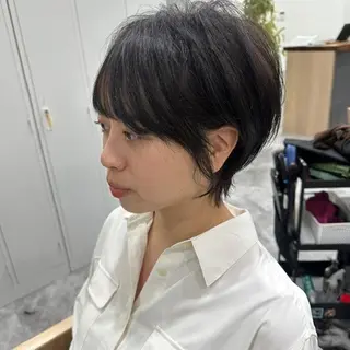ショート ミルクティーベージュ 近鉄奈良駅　向田のヘアスタイル