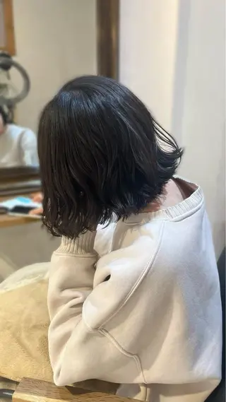 ミディアム カラー パーマ saaya💙 ブリーチなしカラーのヘアスタイル