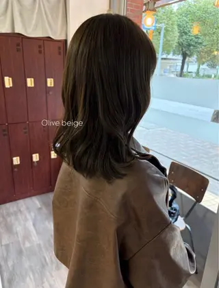 セミロング 髪質改善/美髪矯正/ つやカラー楓のヘアスタイル
