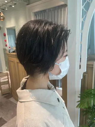 カラー 木屋元一/透明感 /前髪/ショートボブのヘアスタイル