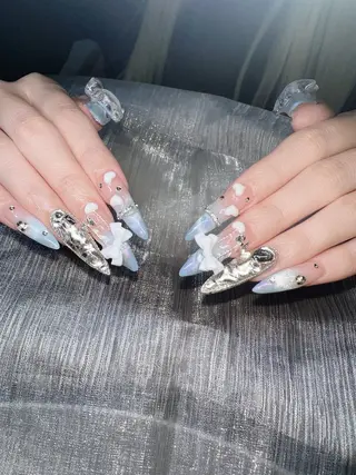 ネイル Lee Nailsのネイルデザイン
