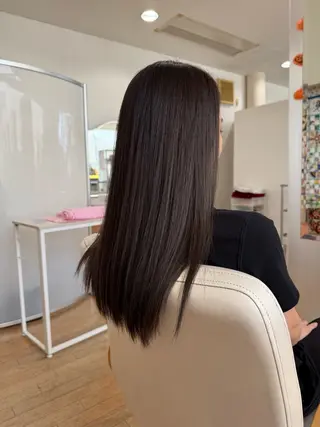 カラー 山本 瑠華のヘアスタイル