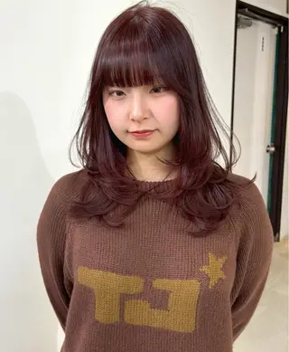ミディアム カラー mizuki/ピンク ベージュ.レイヤーのヘアスタイル
