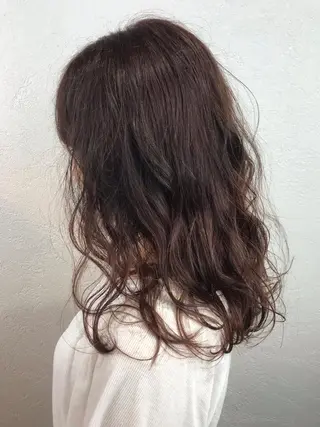 セミロング カラー デザインカラー🌈 高木リョウのヘアスタイル