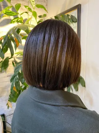 ショート カラー 長濱 俊のヘアスタイル