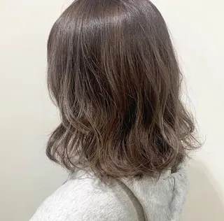 カラー 山口 莉奈のヘアスタイル