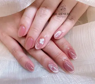 ネイル Demure Momo銀座店のネイルデザイン