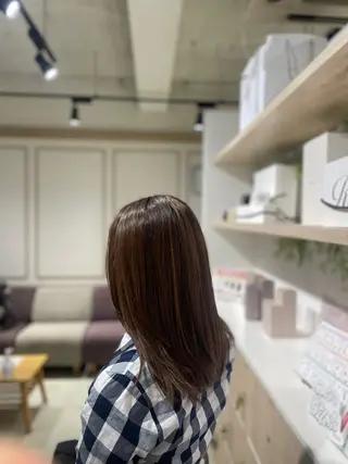 セミロング カラー TRUTH 酒井 陽向のヘアスタイル