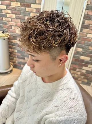 パーマ メンズ 坂口 月陽のヘアスタイル