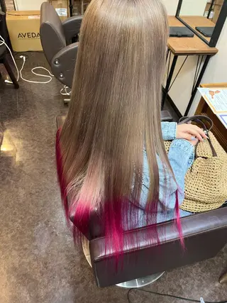 ロング カラー シャローネ池袋 【れいな】のヘアスタイル