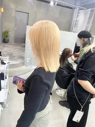 ミディアム カラー 前橋 姫奈のヘアスタイル