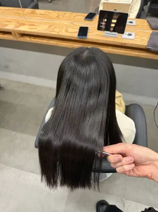 ミディアム 亀田 泰生のヘアスタイル