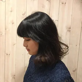 ミディアム カラー 井上 日菜乃のヘアスタイル