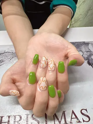 ネイル ガレンドウ 白澤 愛子のネイルデザイン