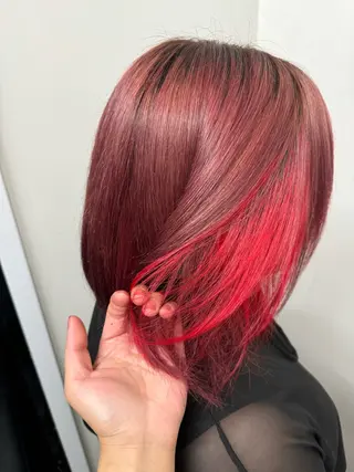 ショート カラー Yurina ブリーチ特化のヘアスタイル