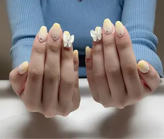 ネイル KARI ネイルサロンのネイルデザイン