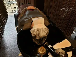 ミディアム カラー 髪の病院  ルーミールームのヘアスタイル