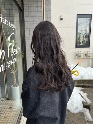 ロング Un Fleur所属・立野 希沙のヘアスタイル