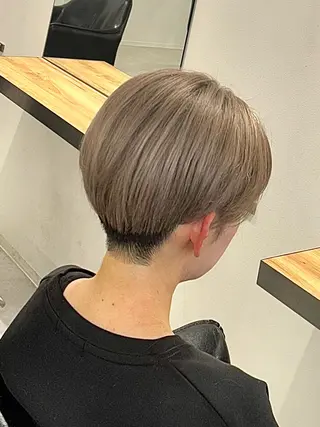 ショート カラー 久次米 智人のヘアスタイル