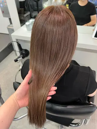 セミロング カラー ハイトーン&髪質改善 &韓国エクステ🤎のヘアスタイル
