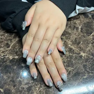 ネイル IROHA nail Ami🐊🎀のネイルデザイン