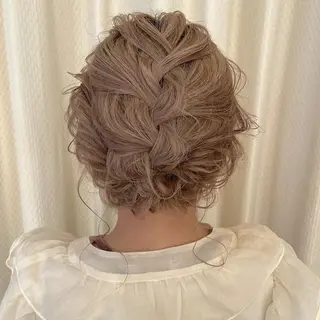 ミディアム ヘアアレンジ サソウ ユリエ🥥のヘアスタイル