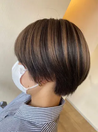 ショート 本郷 豊のヘアスタイル