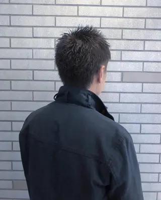 ショート カラー メンズ 中村 よしひでのヘアスタイル