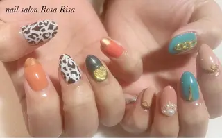 ミディアム ネイル ネイルスタジオ シェイクユアハンズのネイルデザイン
