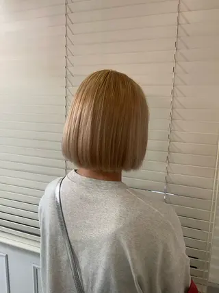 ショート デザインカラー🍬✨ 透明感カラー✨ナナのヘアスタイル