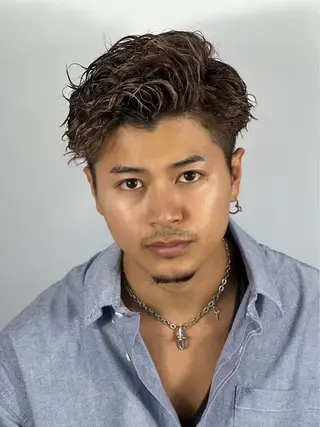 ミディアム パーマ ヒロ銀座barber shop神楽坂店所属・千葉 翔太のヘアスタイル