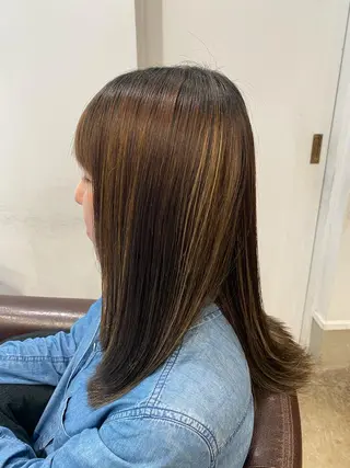 ロング パーマ 沖田 舞衣のヘアスタイル