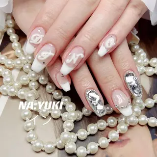 ネイル 🦋 Queenieのネイルデザイン