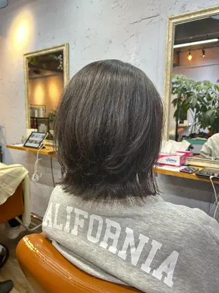 ミディアム 古澤 咲来のヘアスタイル