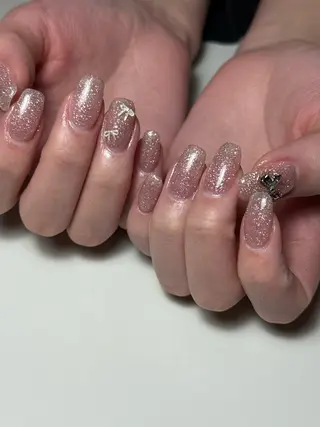 ネイル nail atelier hiton所属・nailist 朱音のネイルデザイン