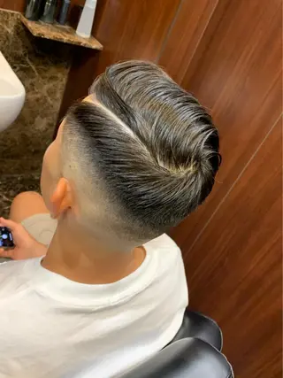 ショート メンズ 羽木 隆徒のヘアスタイル