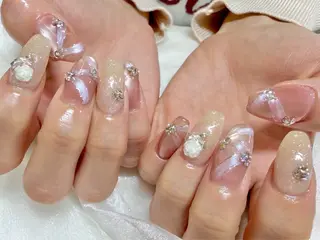 ネイル anju🌷 𓂃𓈒𓏸︎︎︎︎のネイルデザイン