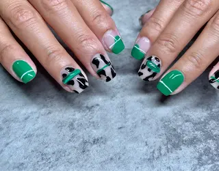 ネイル Mus’Fam 入谷玲生奈のネイルデザイン