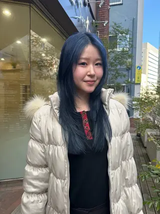 セミロング カラー Seeknext // Rukaのヘアスタイル