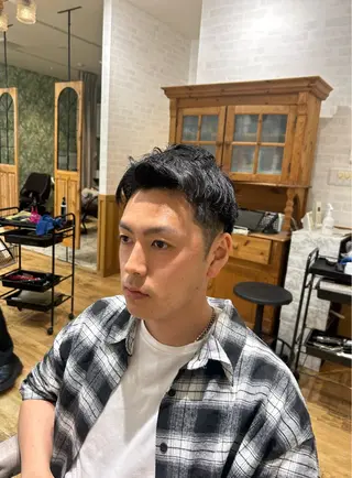 メンズ 鈴木 美紅のヘアスタイル