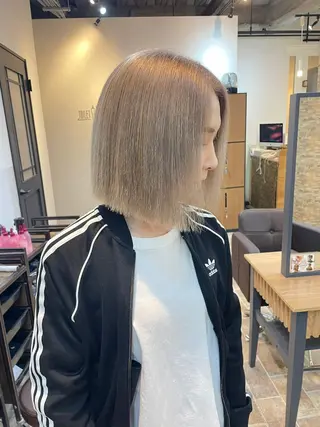 ミディアム カラー YUI/ ブリーチカラー🌷のヘアスタイル