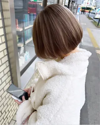 ミディアム カラー パーマ ヘアアレンジ ハイトーン特化🤍 浦住のヘアスタイル