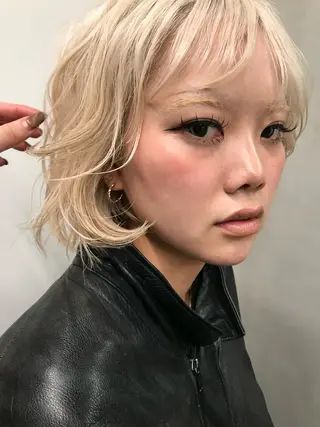 ミディアム hina KEEDAのヘアスタイル