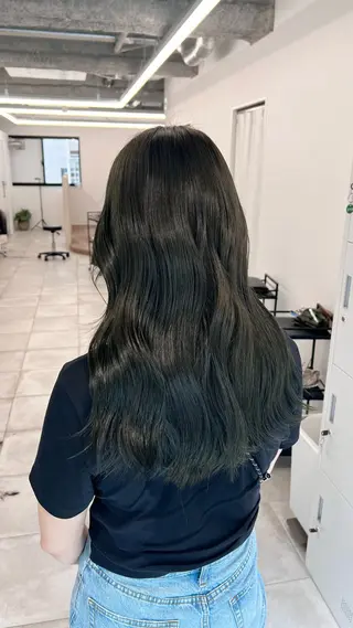ロング カラー 赤みゼロ/透明感 カラー🌿KANTAのヘアスタイル