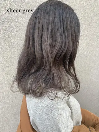 セミロング カラー 透明感カラー👑 井上美乃里のヘアスタイル