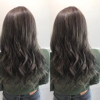 セミロング カラー 小栗 麻衣のヘアスタイル